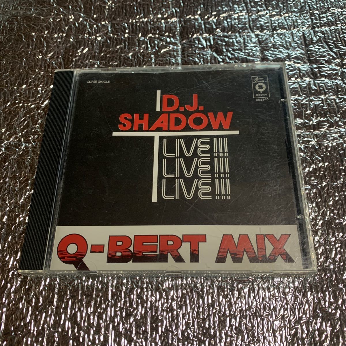 DJ SHADOW/LIVE Q-BERT MIX