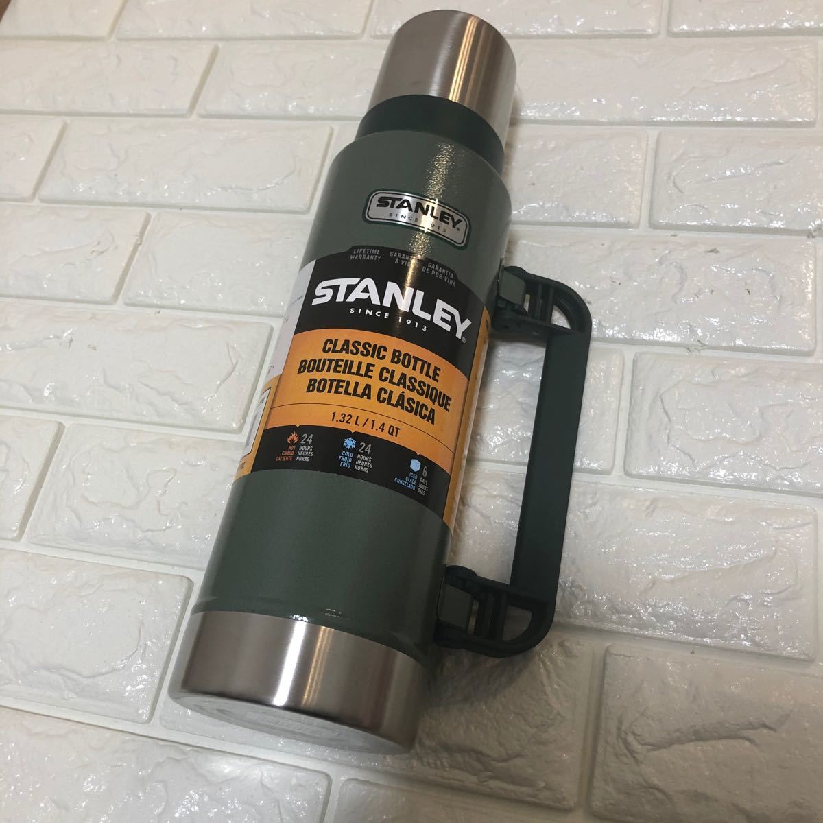 STANLEY スタンレー　クラシック 1.32L  真空ボトル　1.4QT
