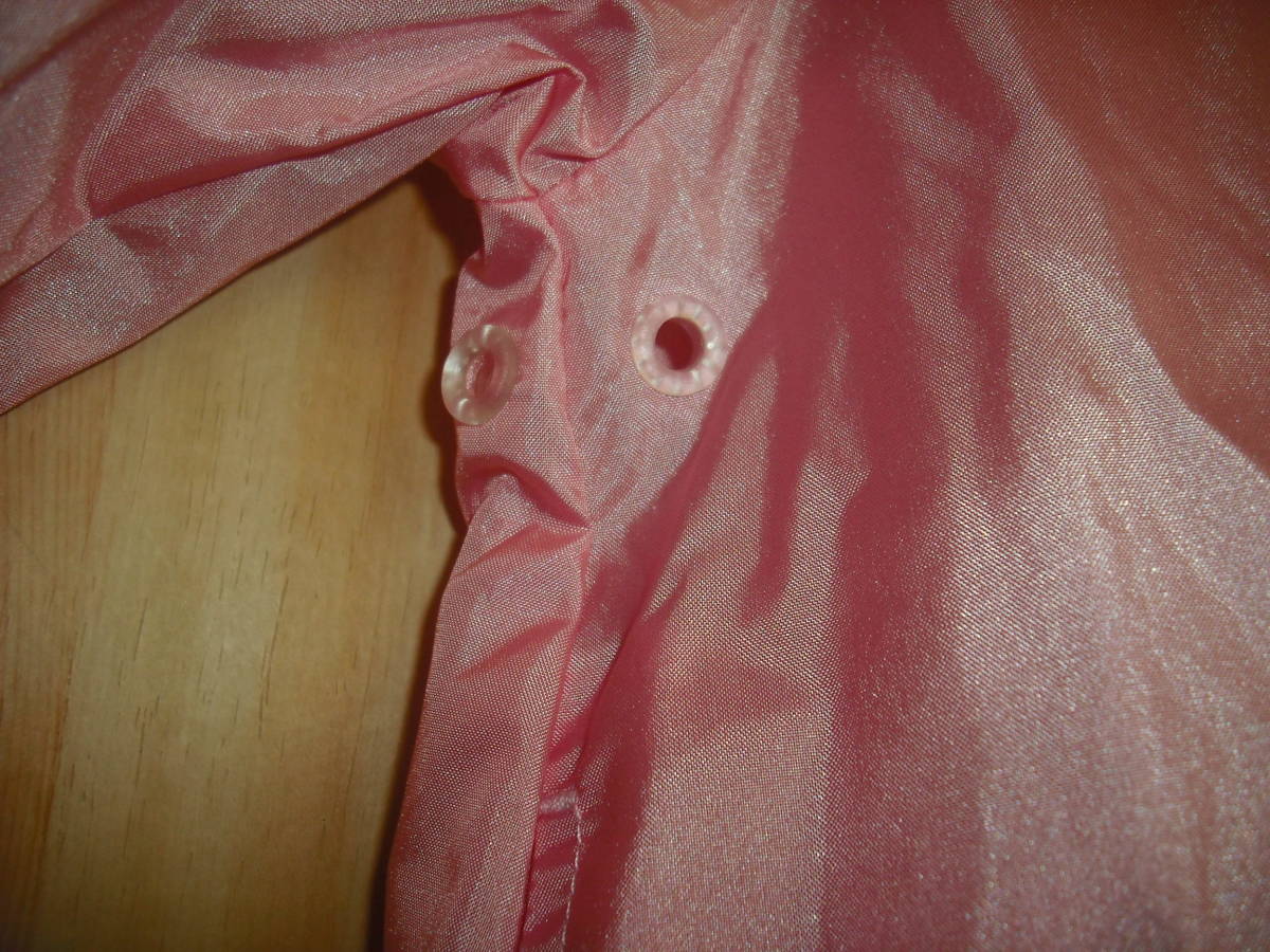  почти новый товар плащ . перо ... непромокаемая одежда настройка возможность . вставка настройка кнопка имеется водоотталкивающий. . вода розовый девочка длина одежды примерно 50cm