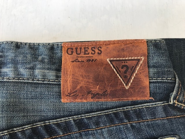 GUESSのジーンズ_画像1