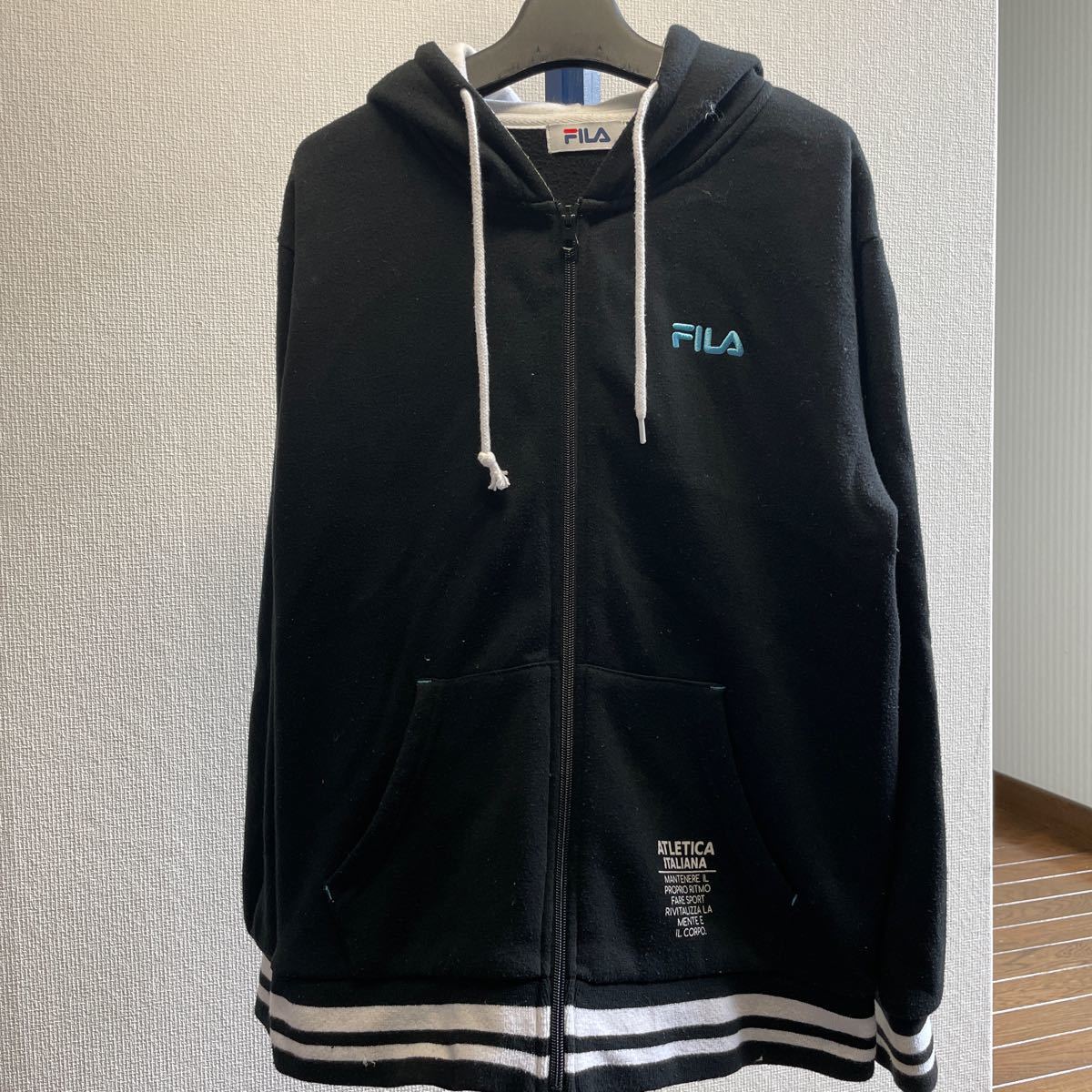 FILA ジップアップパーカー