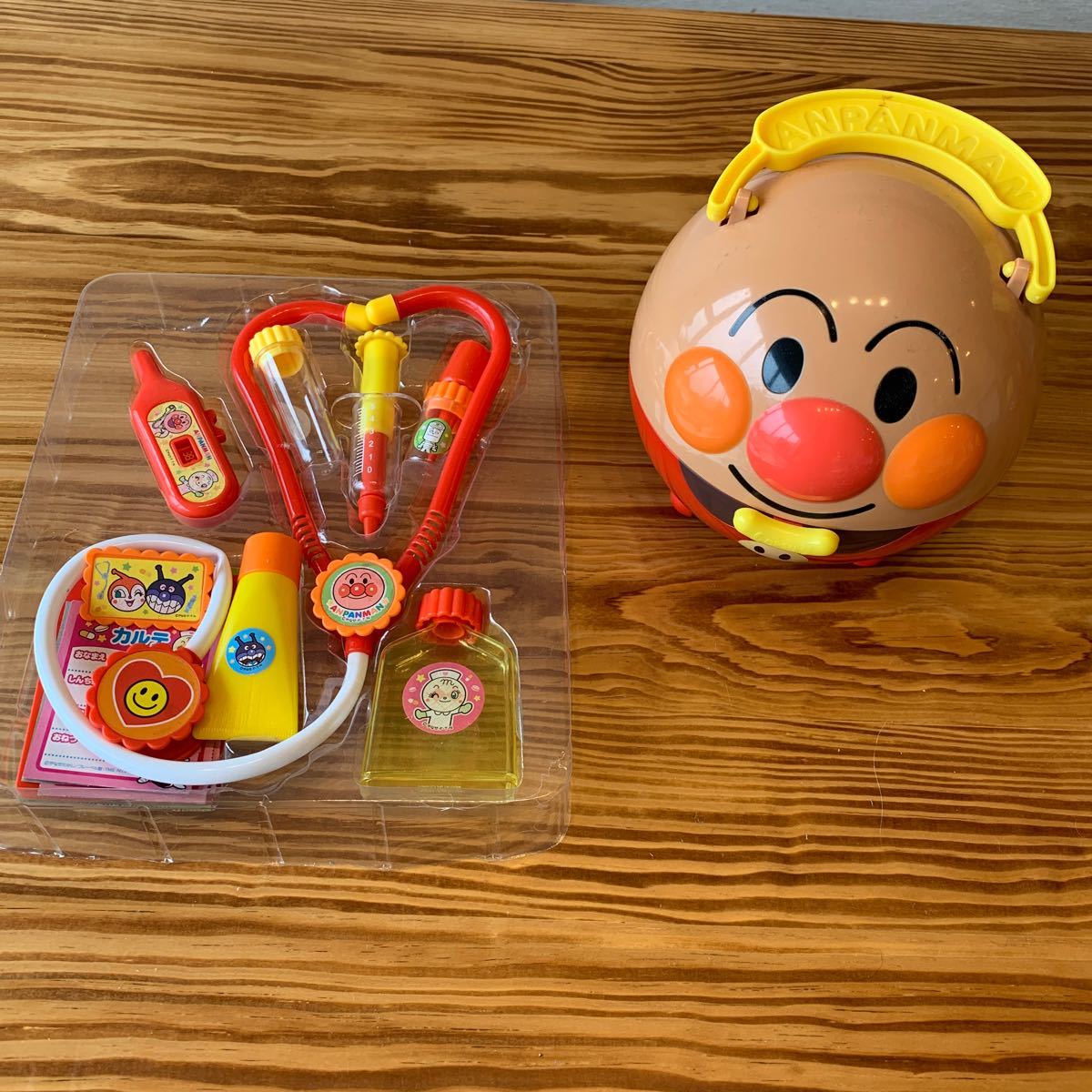 Paypayフリマ アンパンマンのおままごとセット 1 いっしょにトントン だいすきお料理ショー 2 アンパンマンにい っぱい ままごとトントンセット Paypayフリマ アンパンマンのおままごとセット 1 いっしょにトントン だいすきお料理ショー 2 アンパンマンにい っぱい ままごとトントンセット