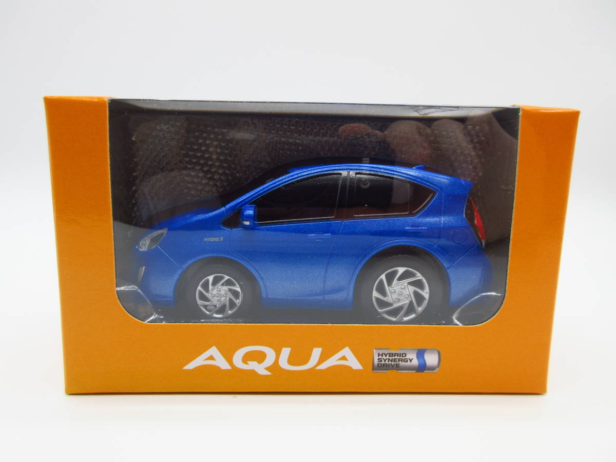 トヨタ アクア AQUA 中期　非売品　プルバックカー　ミニカー　ブルーメタリック_画像1