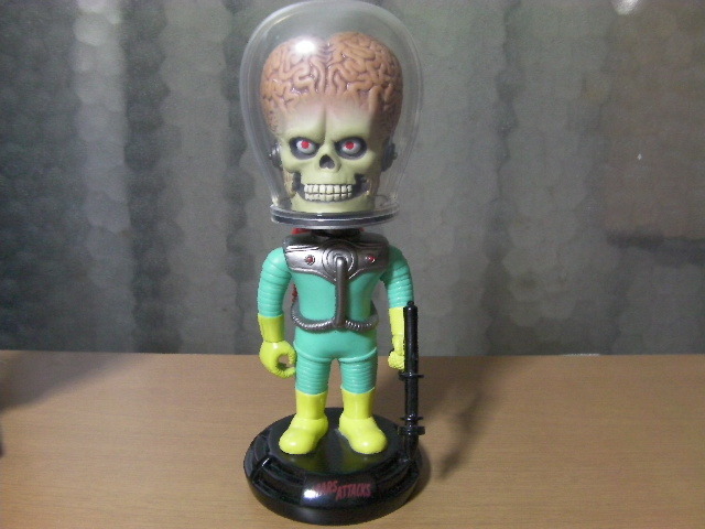 中古　ファンコ　バブルヘッド　映画　マーズ・アタック　　FUNKO Wacky Wobbler Mars Attacks　マーズアタック　宇宙人_中身の画像になります。