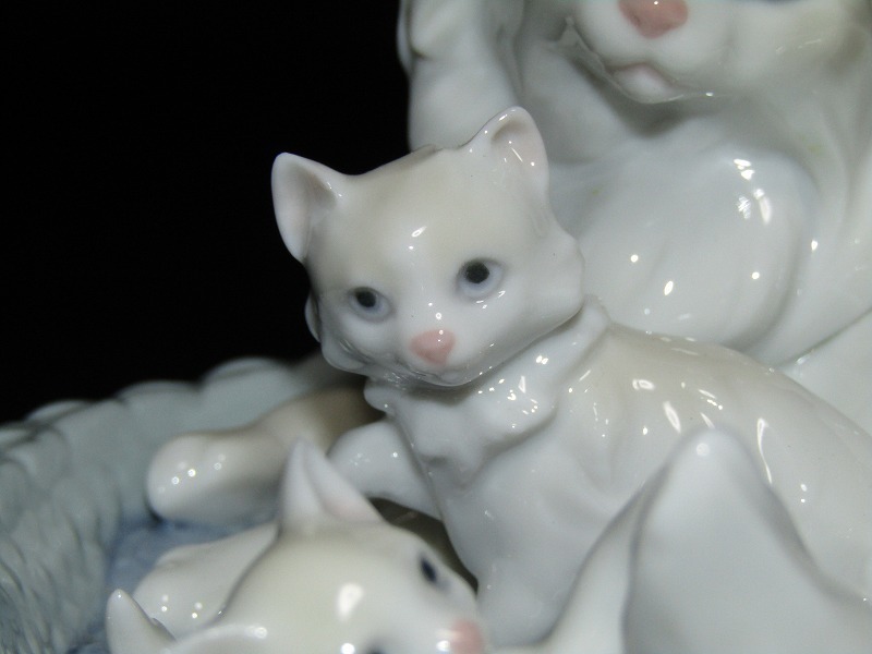 EE19-3146[SAI] 希少 LLADRO リヤドロ 06652 猫 3匹 親子 子猫 フィギュリン 置物 陶器人形