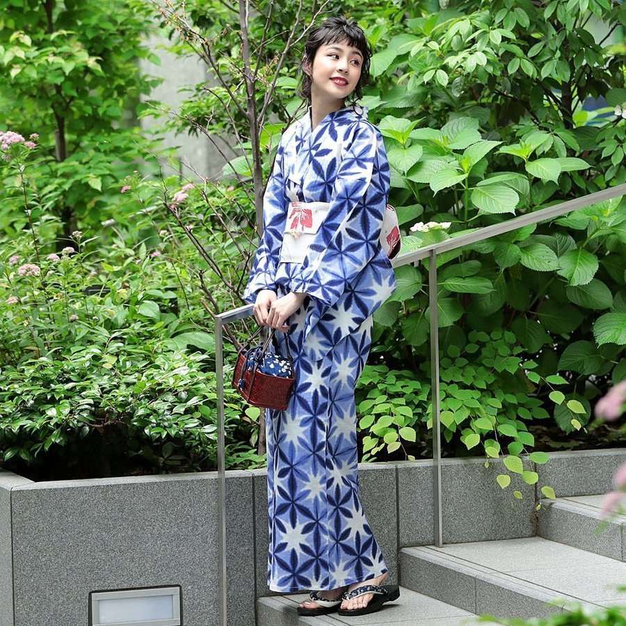 ◇大人浴衣◇高級変わり織り◇青に雪花絞り風浴衣◇しぼり葉柄 上品柄