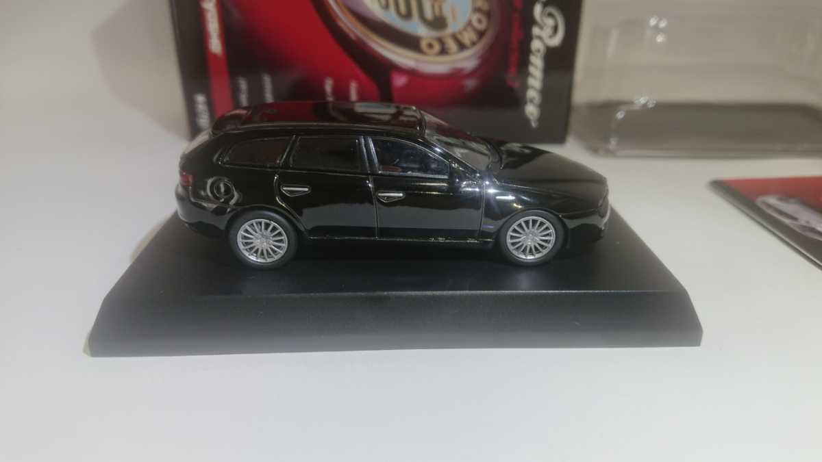 京商 1/64 アルファロメオ ミニカー コレクション 2 159 スポーツ ワゴン 黒 ブラック black alfa Romeo Sport wagon_ホイールスポークも細く繊細に再現