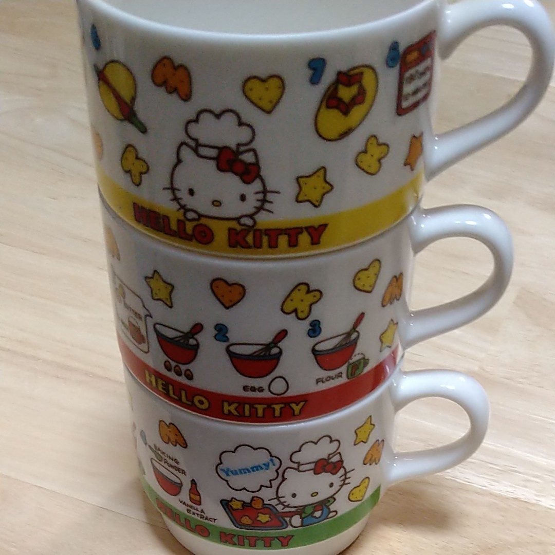 Paypayフリマ キティちゃんレトロマグカップ3個セット Paypayフリマ キティちゃんレトロマグカップ3個セット