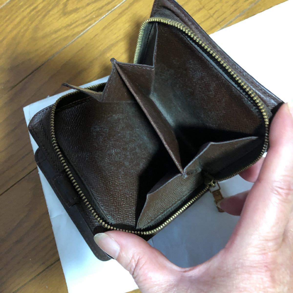 ルイヴィトンダミエ二つ折り財布 レディースファッション ルイヴィトンダミエ二つ折り財布 レディースファッション