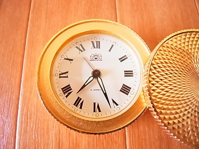 MODERN DE LUXE 2石「置き時計」手巻き式 ゼンマイ・アラーム・ベル・目覚まし時計・アンティーク・ビンテージ