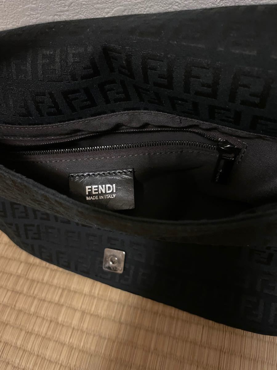 激レア！正規品！コレクション価値あり！FENDI フェンディ マンマバケット ズッキーノ ピンクブラック　バッグ ショルダーバッグ