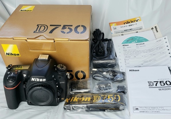 極美品 ショット数996 Nikon ニコン D750 ボディ レンズ3本セット NIKKOR AF-S 24-120mm F4G ED VR 35mm F1.8G DX AF 50mm F1.4D 付属多数 _画像2