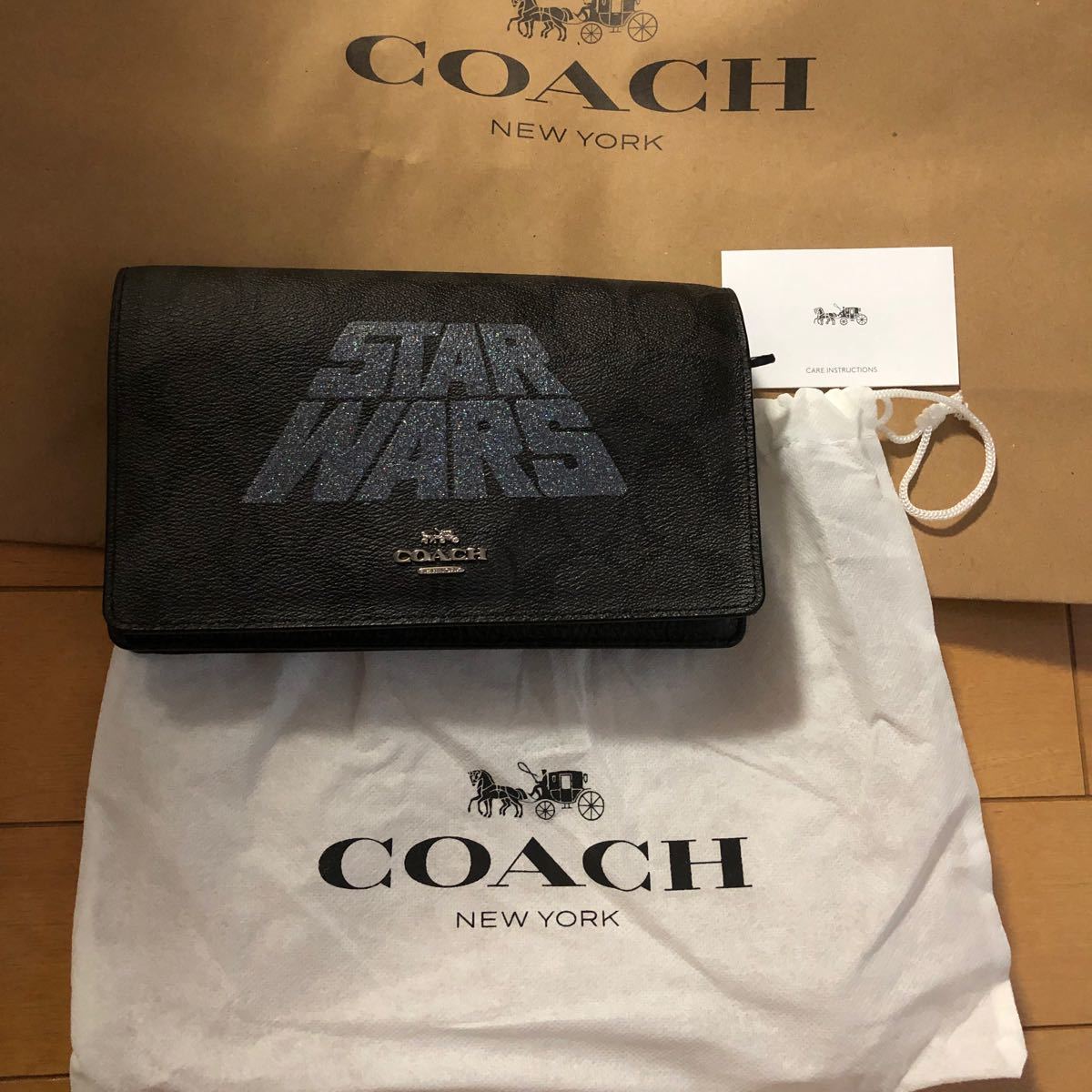 新品 コーチ スターウォーズ クロスボディバッグ クラッチ COACH