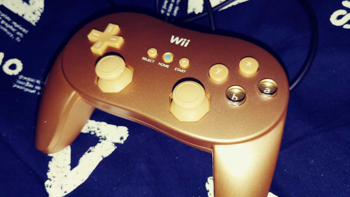 【希少】Wii　WiiU　クラシックコントローラーPRO　ゴールド　金