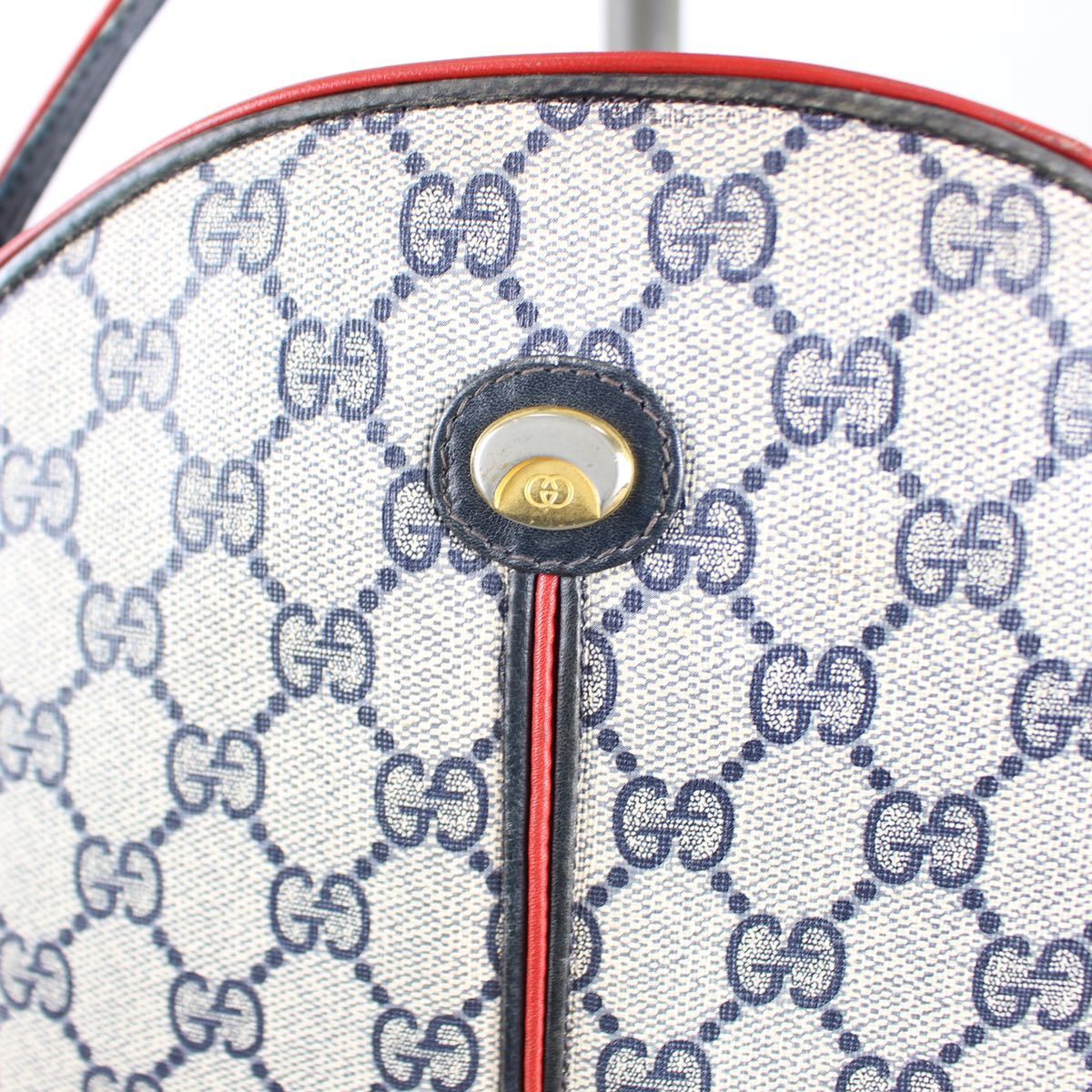 OLD GUCCI GG PATTERNED SPIPING LINE LOGO SHOULDER BAG MADE IN ITALY/オールドグッチGG柄パイピングラインロゴショルダーバッグ_画像2
