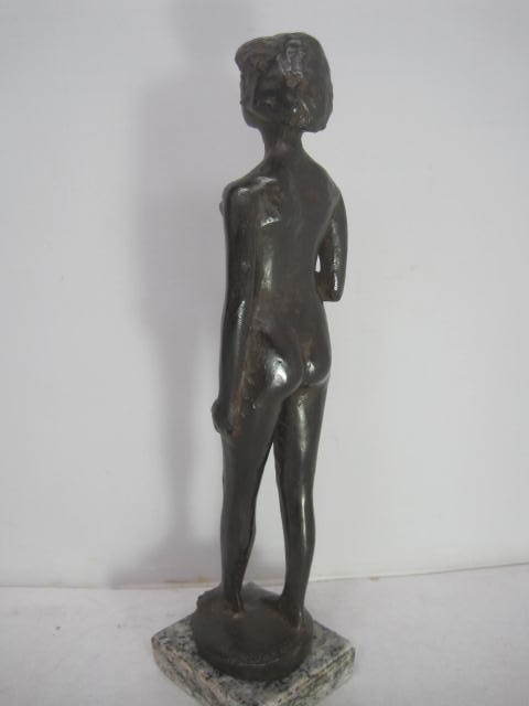  small .. person, two ... member * bronze [.. young lady ]