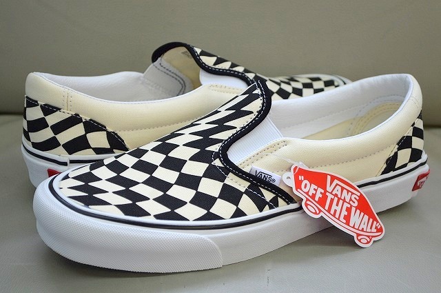 12月スーパーSALE 15%OFF】 SLIP Classic バンズ VANS 新品未使用 ON