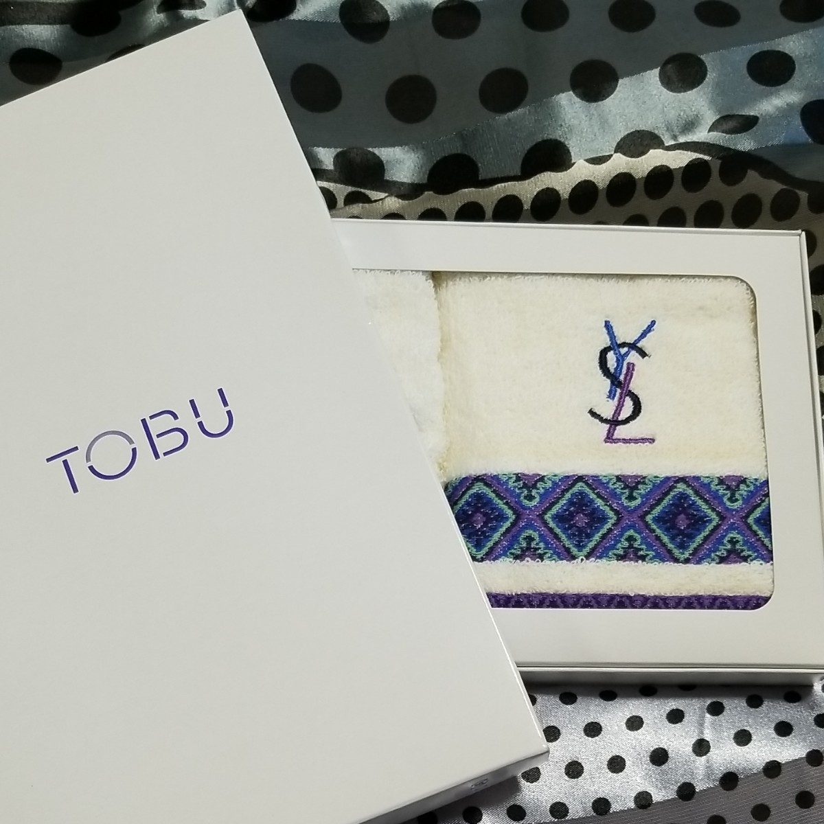 Paypayフリマ 新品未使用 イヴサンローラン Yves Saint Laurent Ysl ハンドタオル ハンカチ 2枚組 Paypayフリマ 新品未使用 イヴサンローラン Yves Saint Laurent Ysl ハンドタオル ハンカチ 2枚組