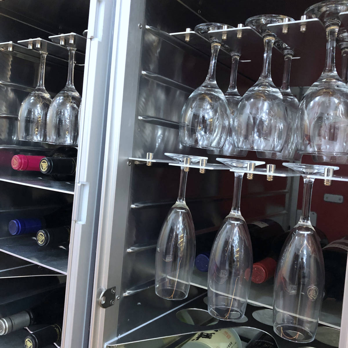 ワイングラスホルダー 各種ミールカート対応 引出し 機内搭載カート 新品 航空機カート 航空用品 収納棚 ワイングラス置き ワインセラー_画像4