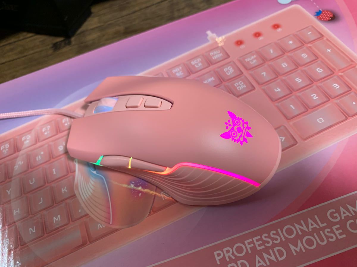 【送料無料】ピンクマウス　ピンクキーボード　新品 オニクマ　ゲーミング　可愛い！  ゲーミングキーボード