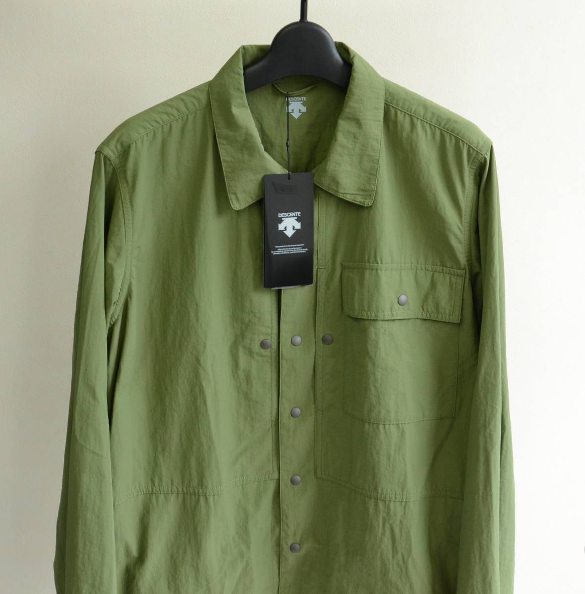 未使用 DESCENTE ddd UTILITY SHIRT ユーティリティーシャツ size M DHMPJC33