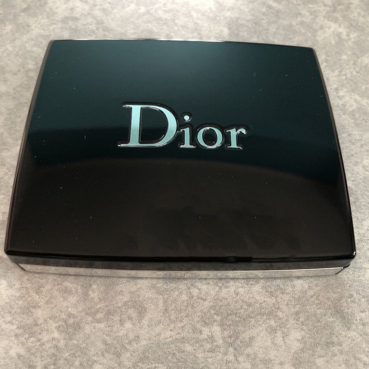 ディオールサンククルール　Dior 689 ミッツァ