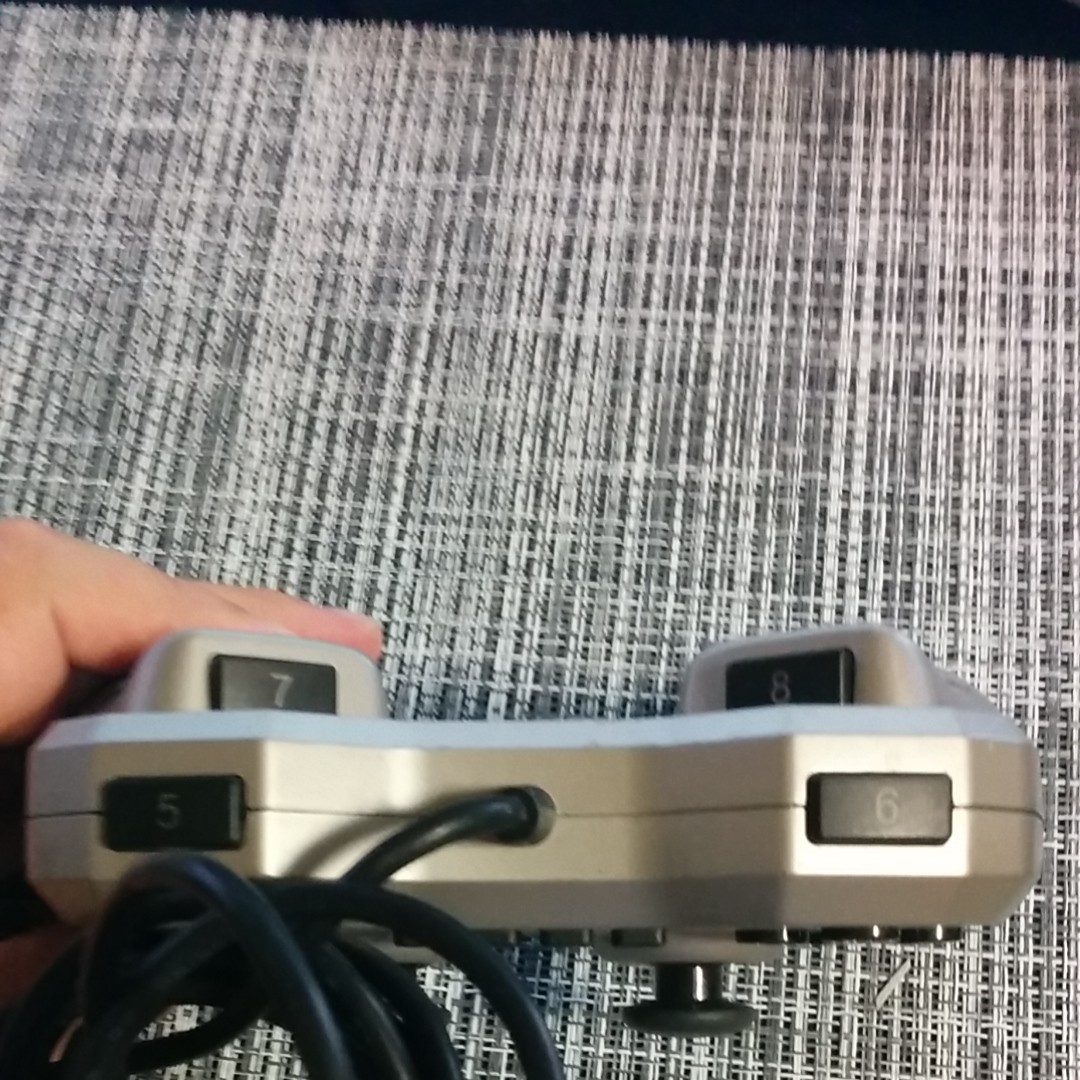 USBコントローラー2個ゼット　Buffalo  BSGP1601　ELECOM JC-U3016FSVD