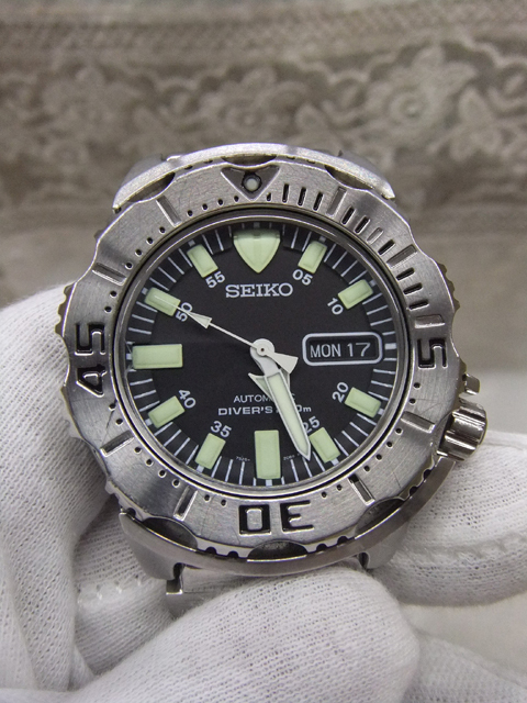 評価 SEIKO ブラックモンスター ダイバーズ SKX779K 自動巻 腕時計