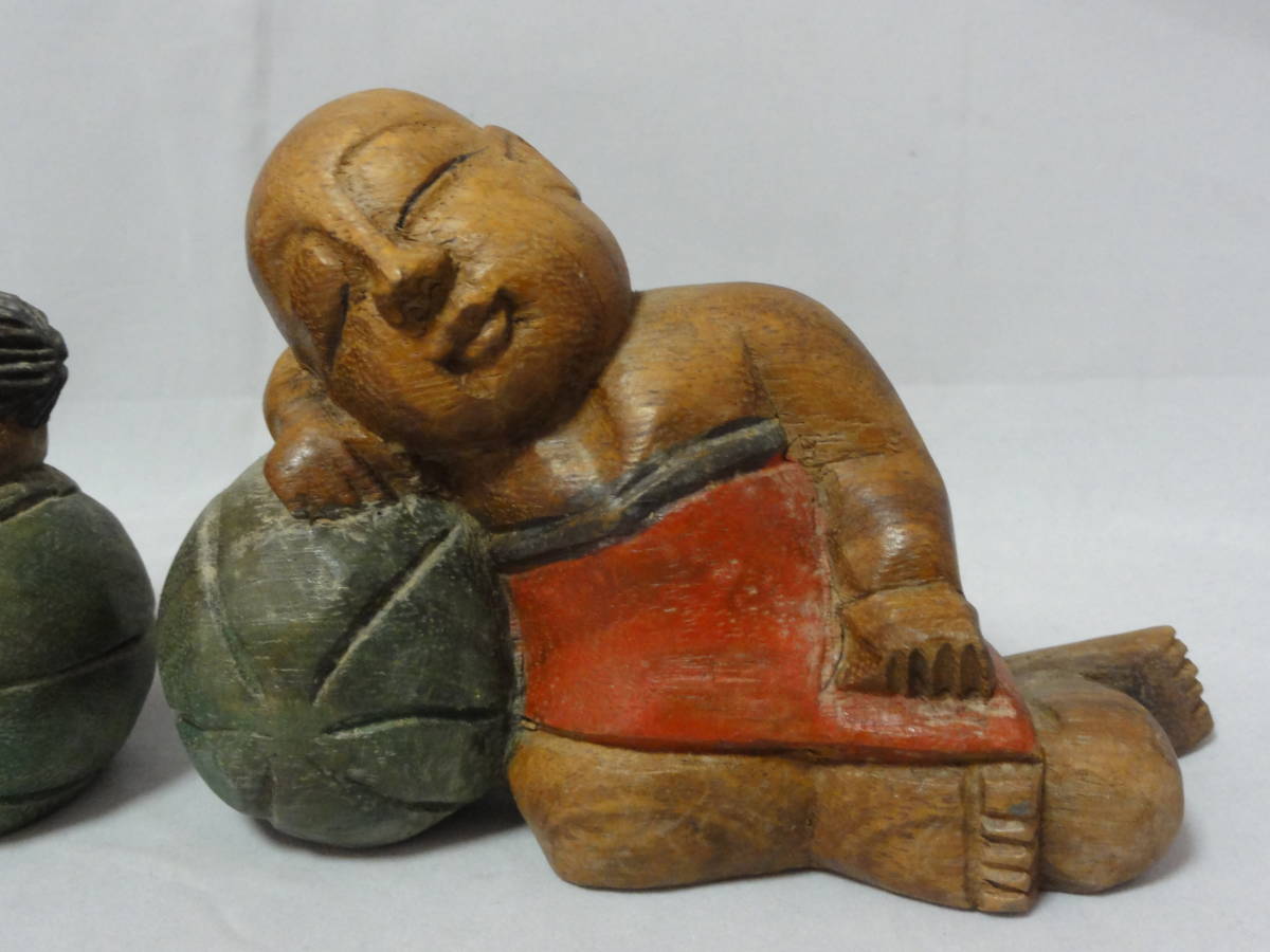 木彫 中国の童子 一対 縁起物 置物 中国 木彫りの人形2体 女の子