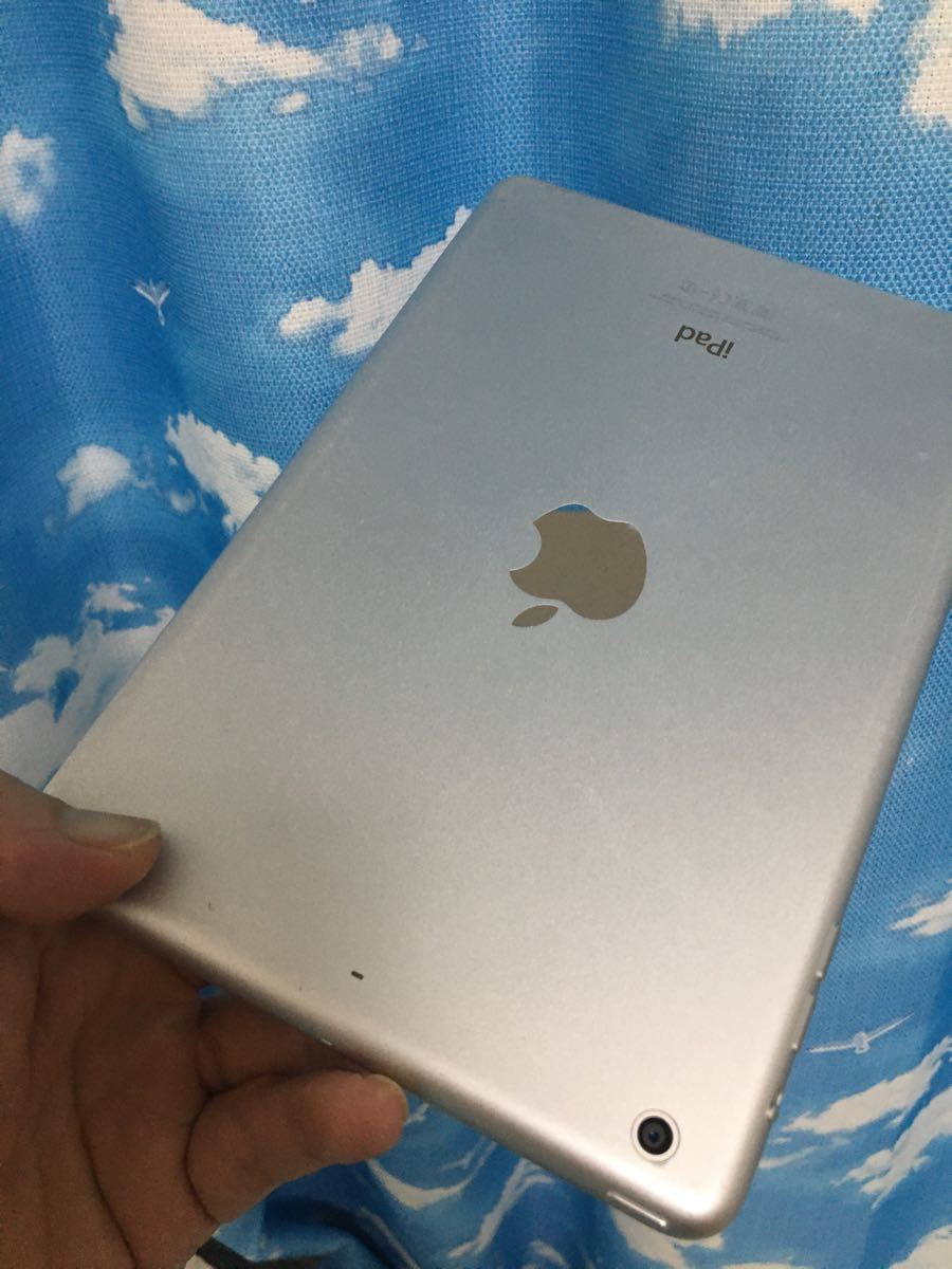 iPad mini2 Wi-Fiモデル シルバーA1489 64GB +ケース付き