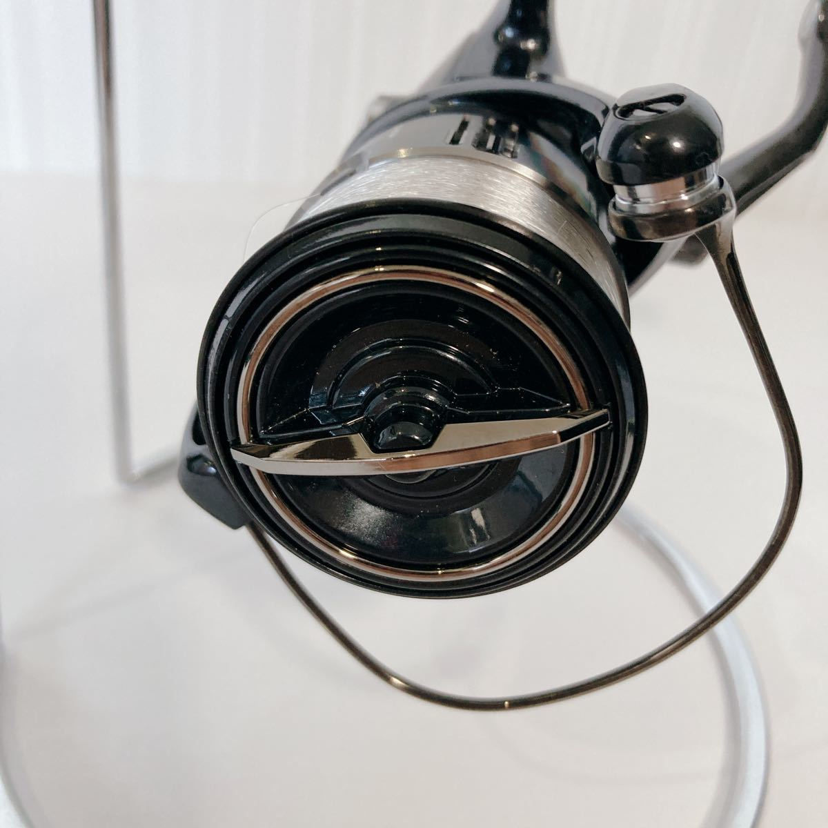 Paypayフリマ Shimano 19ヴァンキッシュ 2500s Vanquish ブラックバス シーバス エギング シマノ スピニングリール Paypayフリマ Shimano 19ヴァンキッシュ 2500s Vanquish ブラックバス シーバス エギング シマノ スピニングリール