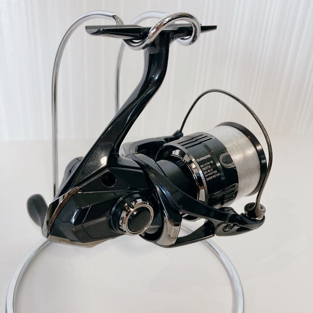 Paypayフリマ Shimano 19ヴァンキッシュ 2500s Vanquish ブラックバス シーバス エギング シマノ スピニングリール Paypayフリマ Shimano 19ヴァンキッシュ 2500s Vanquish ブラックバス シーバス エギング シマノ スピニングリール