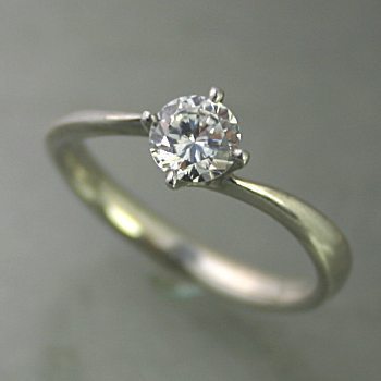 婚約指輪 ダイヤモンド 0.3カラット プラチナ 鑑定書付 0.376ct Hカラー I1クラス EXカット CGL 22387-950 HKER*0.3