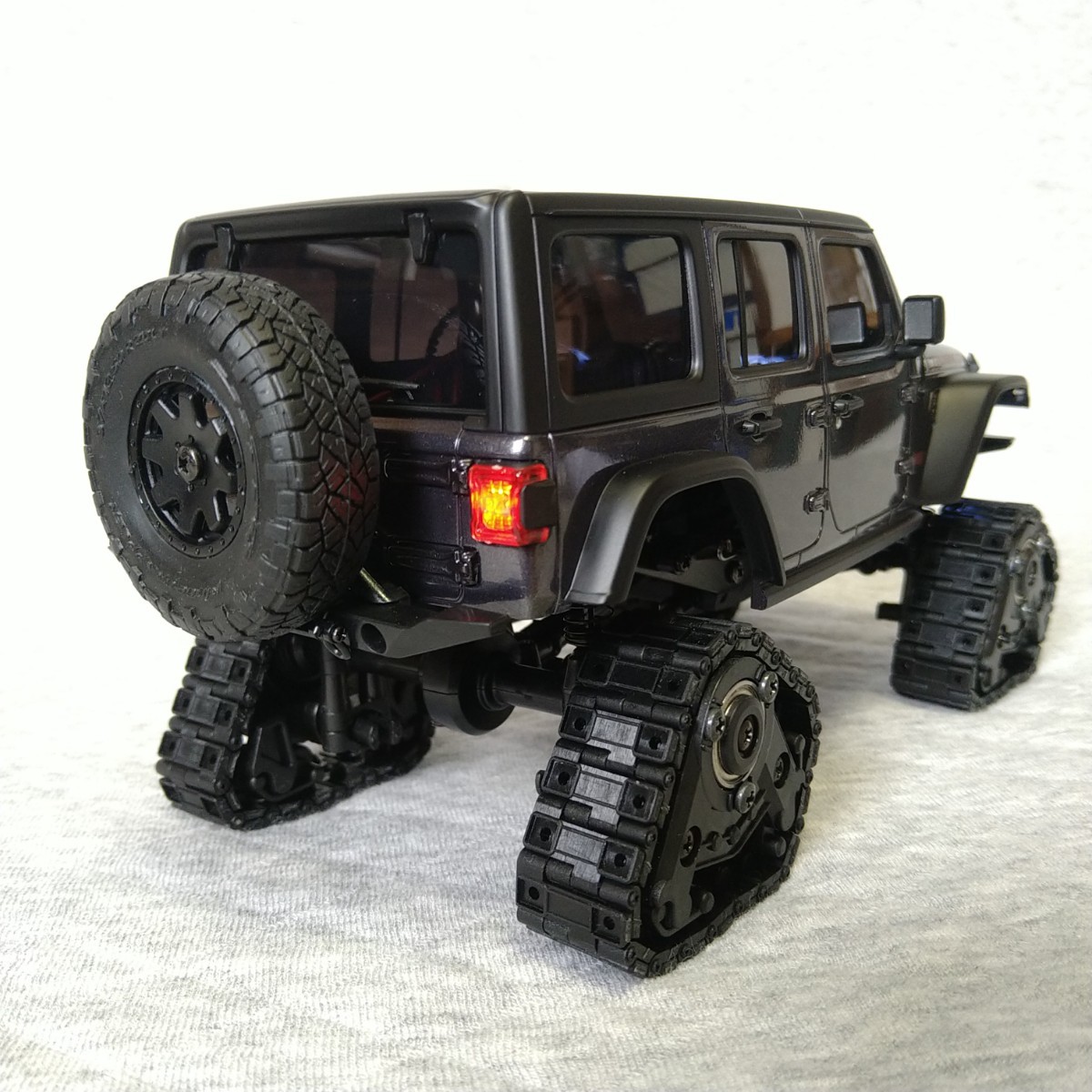 京商 ミニッツ 4×4 キャタッピ付レディセット LEDライト装着 京商 ミニッツ 4×4 キャタッピ付レディセット LEDライト装着