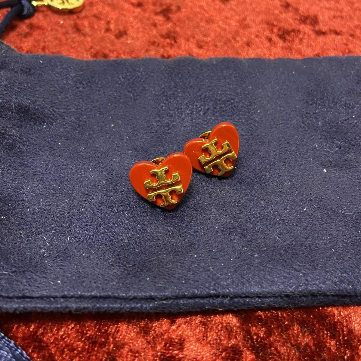  beautiful goods TORYBURCH Tory Burch Heart Logo earrings 