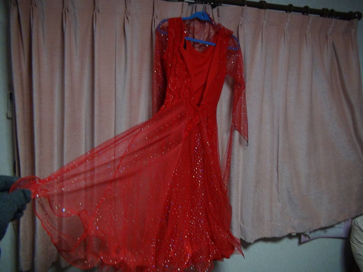 Prima boutique. red. party dress (F)!.