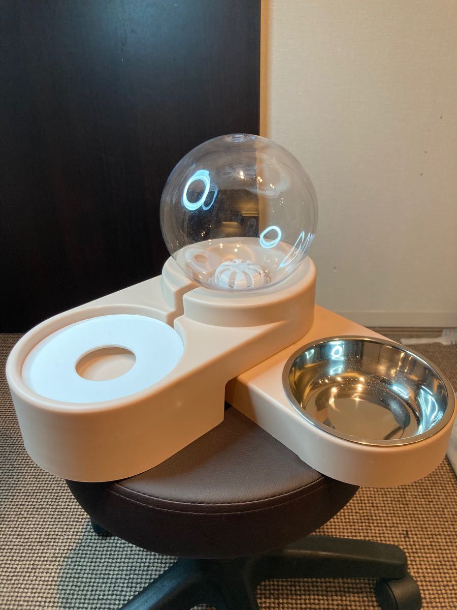 おしゃれかわいい　自動吸水器　餌ボウル　可変コーナー　ピンク　自動吸水ペット犬猫