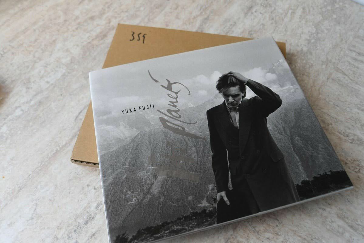 DAVID SYLVIAN PHOTO BOOK LIKE PLANETS NUMBERED LIMITED EDITION 359/500 YUKA FUJII, デヴィッドシルヴィアン 絶版 限定 写真集_画像1