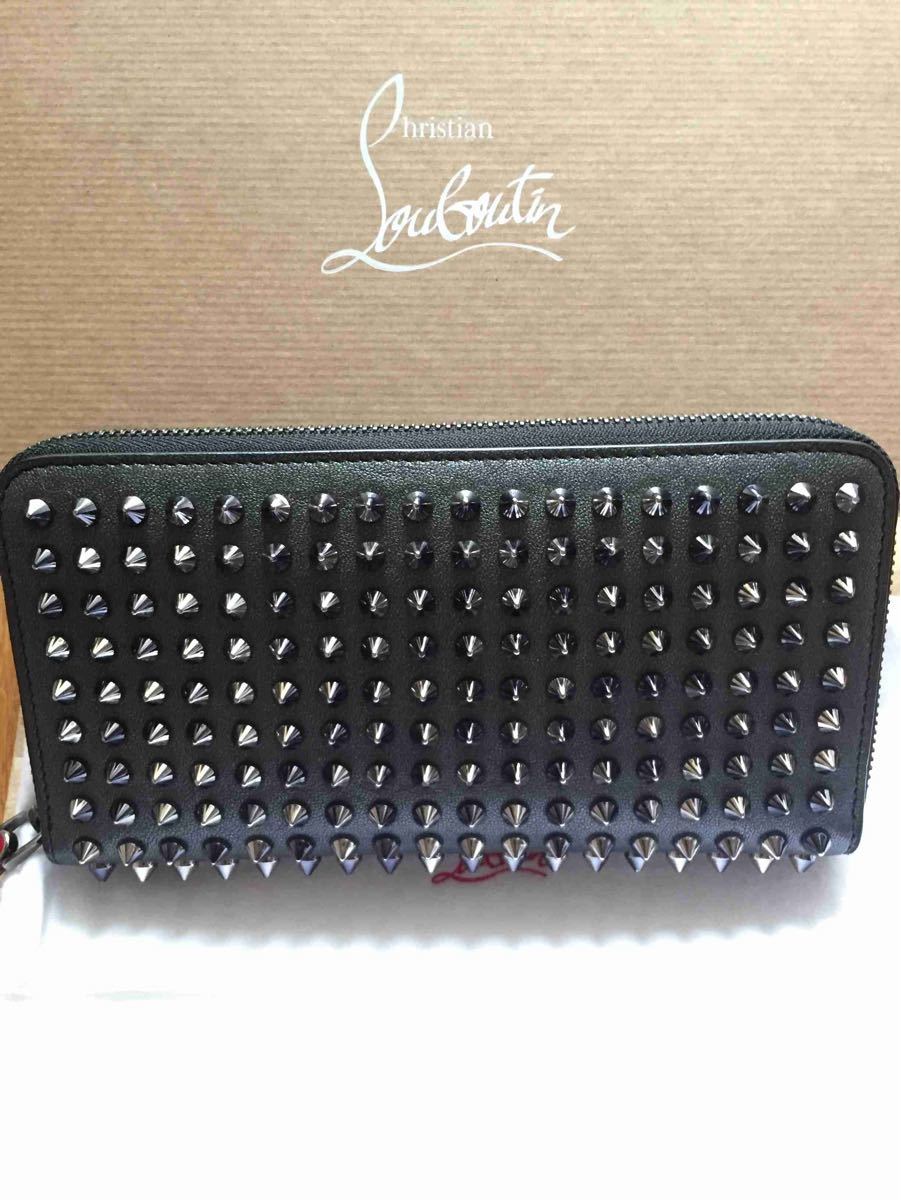 国内正規 Christian Louboutin ルブタン パネトーネ スタッズ スパイク カーフレザー ラウンドジップ 長財布