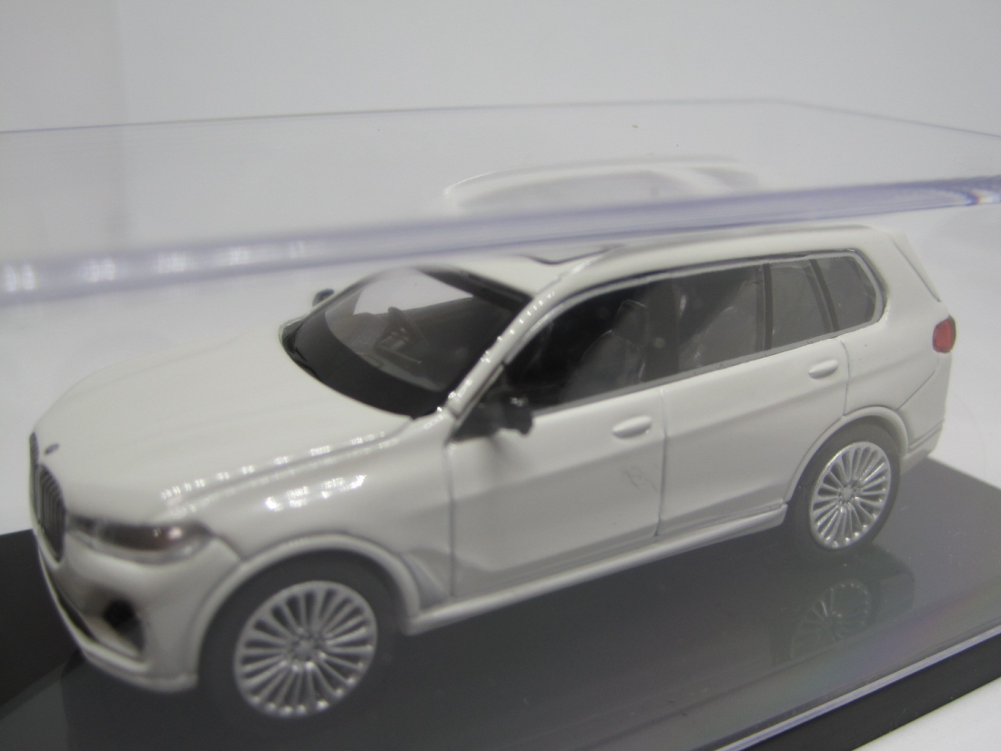 【気軽に楽しむ大人のインテリア】PARAGON BMW X7 右ハンドル/WHITE-1/64-思い出 夢 ノスタルジー 蘇る ☆未使用、未展示品☆即決有★彡_画像4