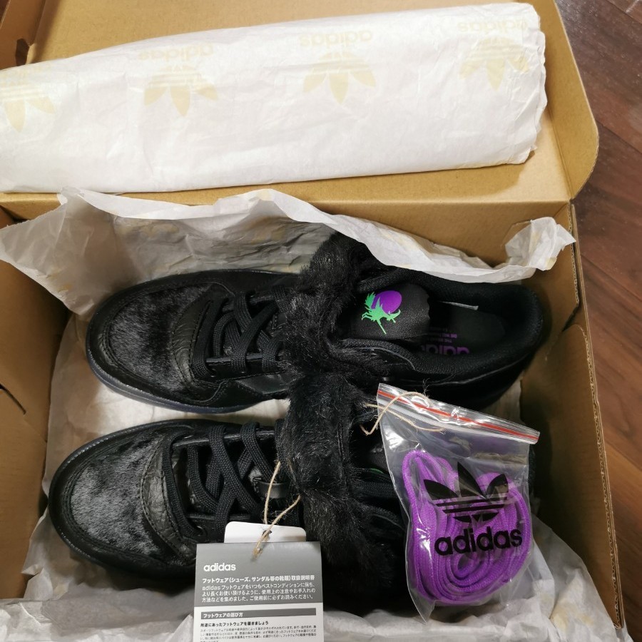 明日で出品終了です お早目に 新品 adidas FORUM LOW【DARK 明日で出品終了です お早目に 新品 adidas FORUM LOW【DARK