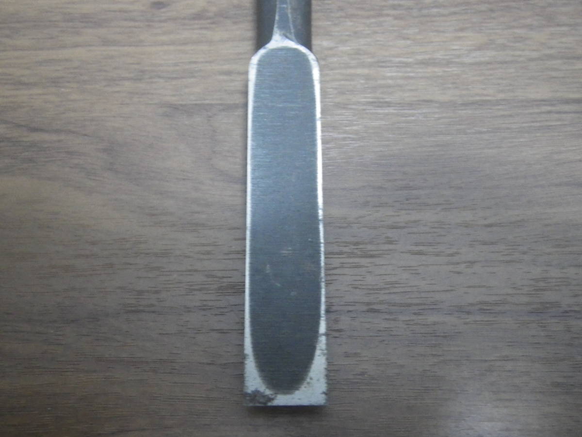 新品未使用長期保管品 叩き鑿 銘「み 廣近」 刃幅6分(1.8 新品未使用長期保管品 叩き鑿 銘「み 廣近」 刃幅6分(1.8