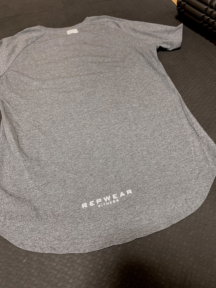 ☆SALE☆【送料無料】REPWEAR ロゴ Tシャツ 黒 Mサイズ☆ラグラン_Gray