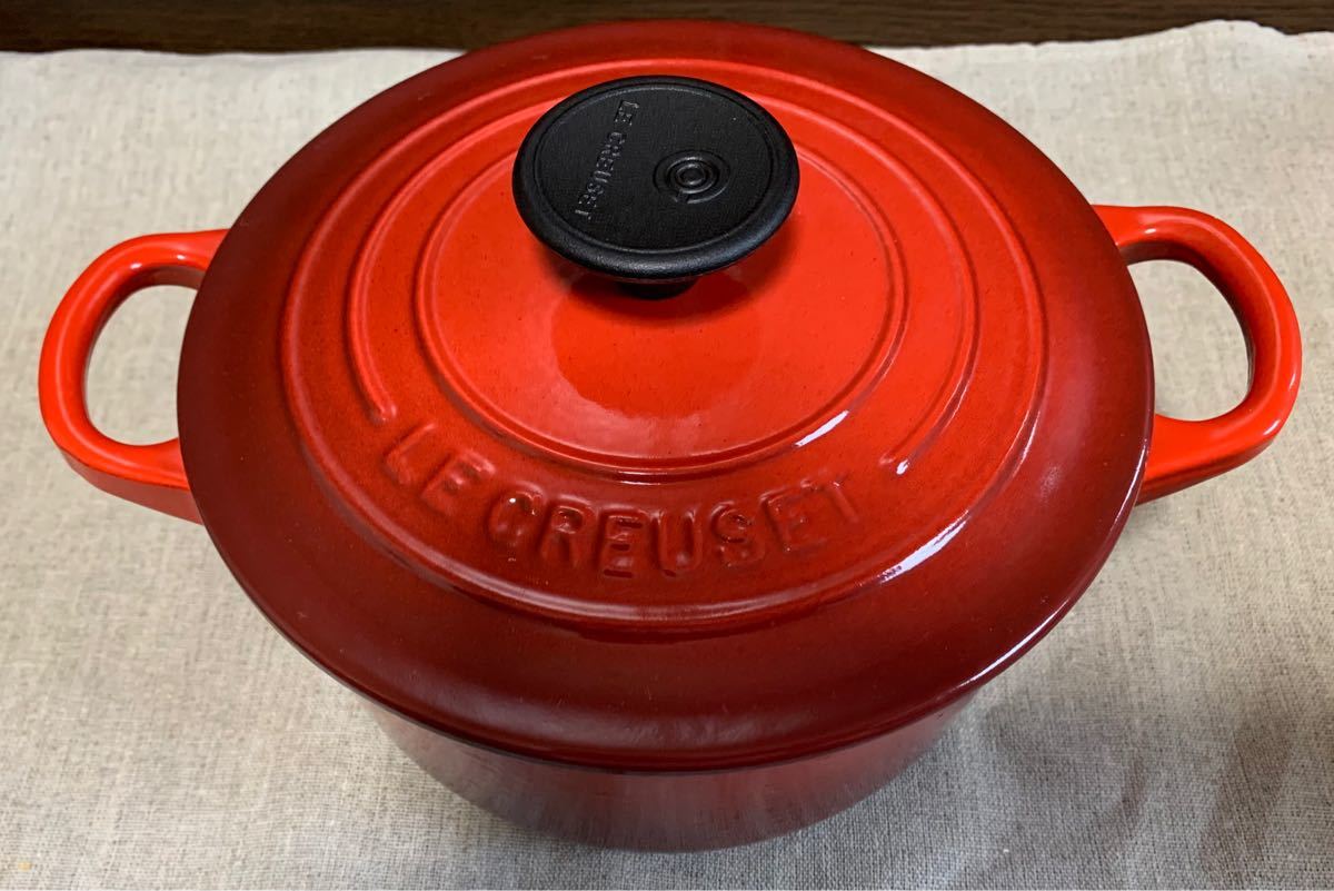 未使用 ル・クルーゼ LE CREUSET ココットロンド 16cm 赤 レッド