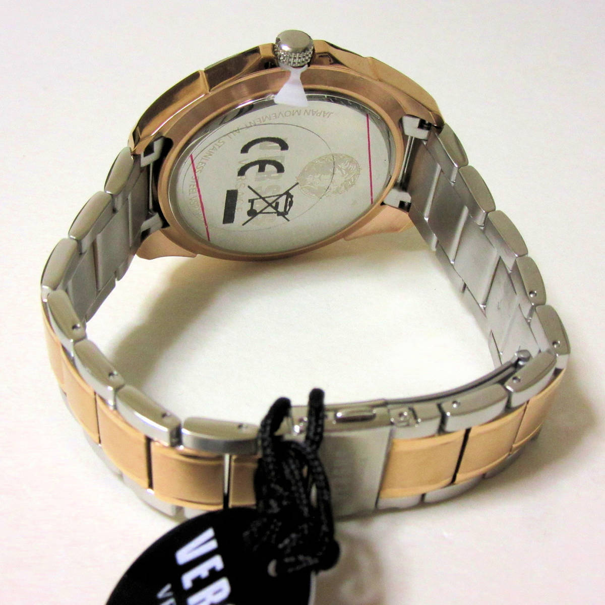 新品箱入り VERSUS VERSACE ヴェルサス ヴェルサーチ クロノグラフ メンズ 腕時計 ウォッチ ステンレスブレス コンビ ゴールド 金  46mm