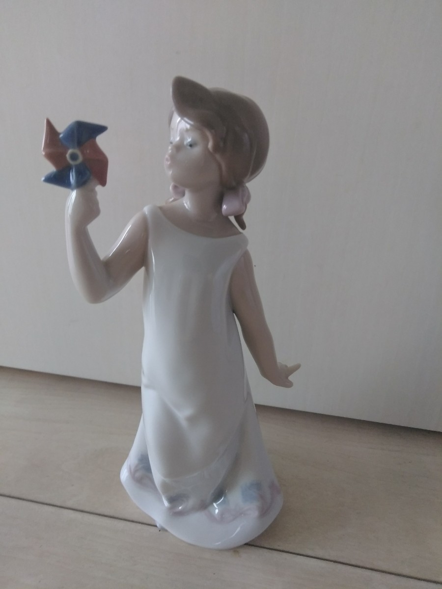 出産祝いなども豊富 リヤドロ かざぐるま(6552) 希少 LLADRO 世界5000
