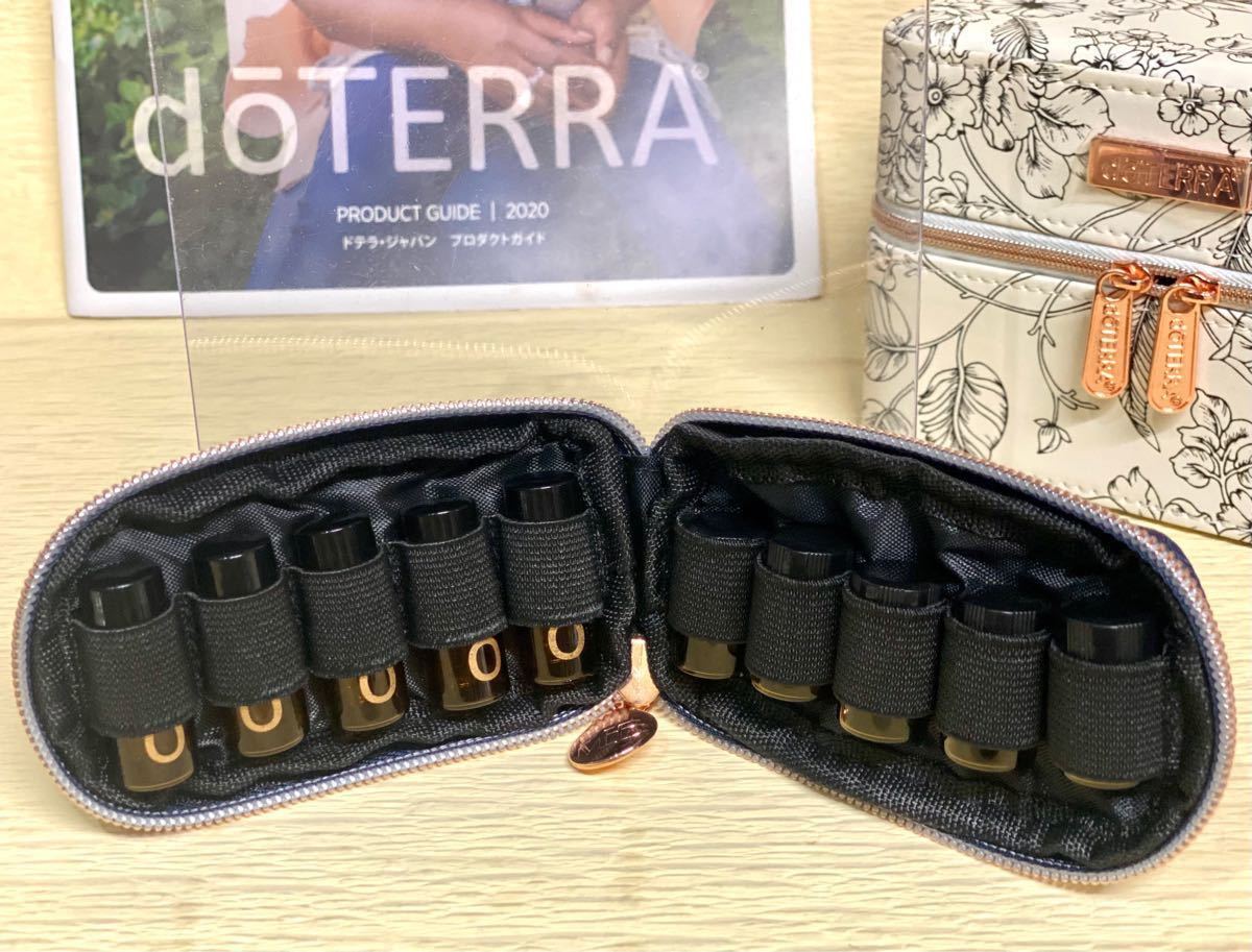 ドテラ ロゴ入りポーチ ロゴ入りロールオンボトル 小分けボトル　doTERRA