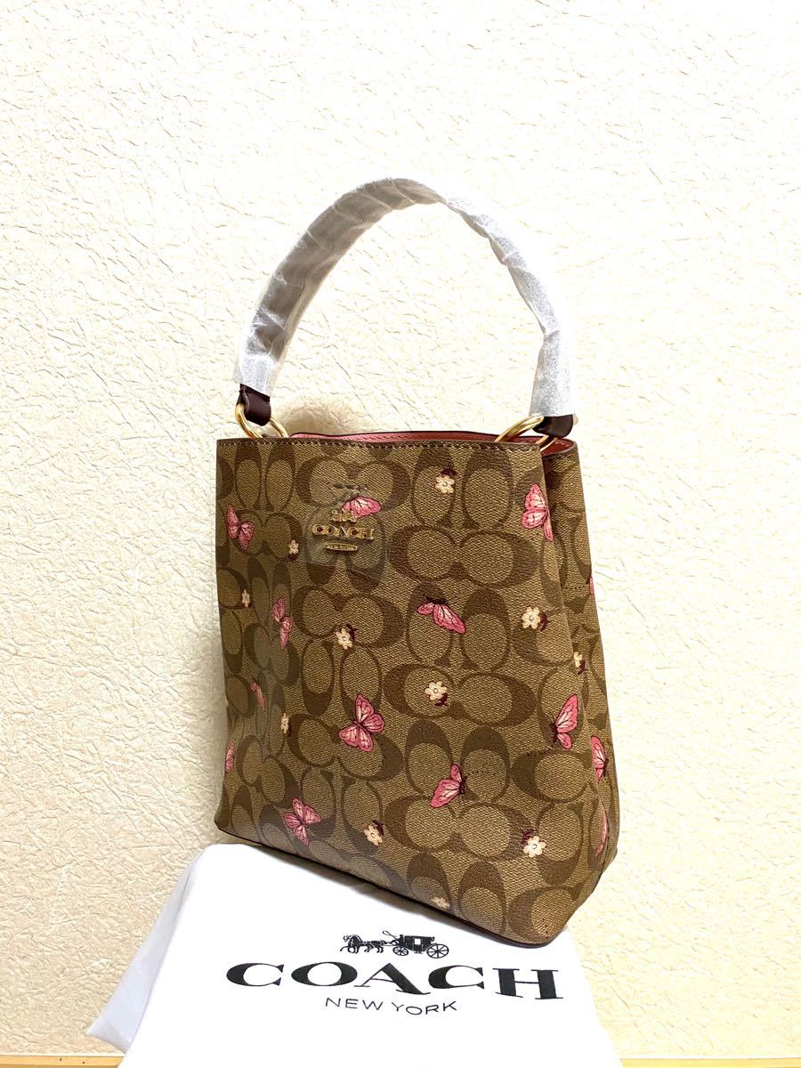 新品】COACH バケットバッグ スモールタウン ハンドバッグ 新品】COACH バケットバッグ スモールタウン ハンドバッグ