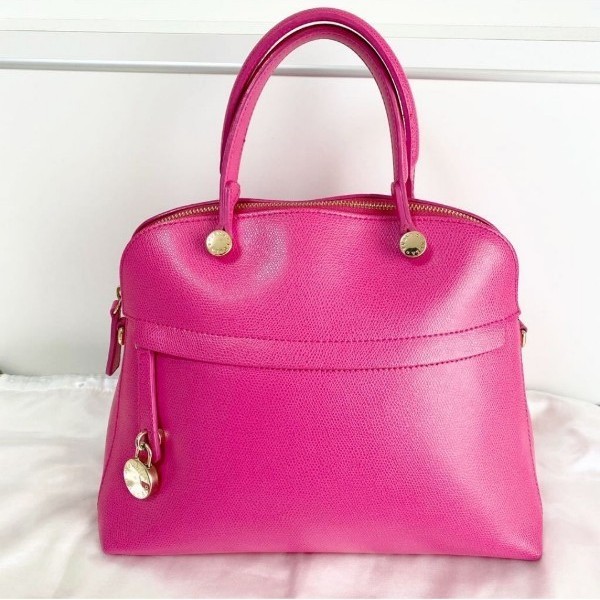 Paypayフリマ 美品 Furla フルラ パイパー 2way 濃いピンク ショッキングピンク ショルダーバッグ ハンドバッグ M