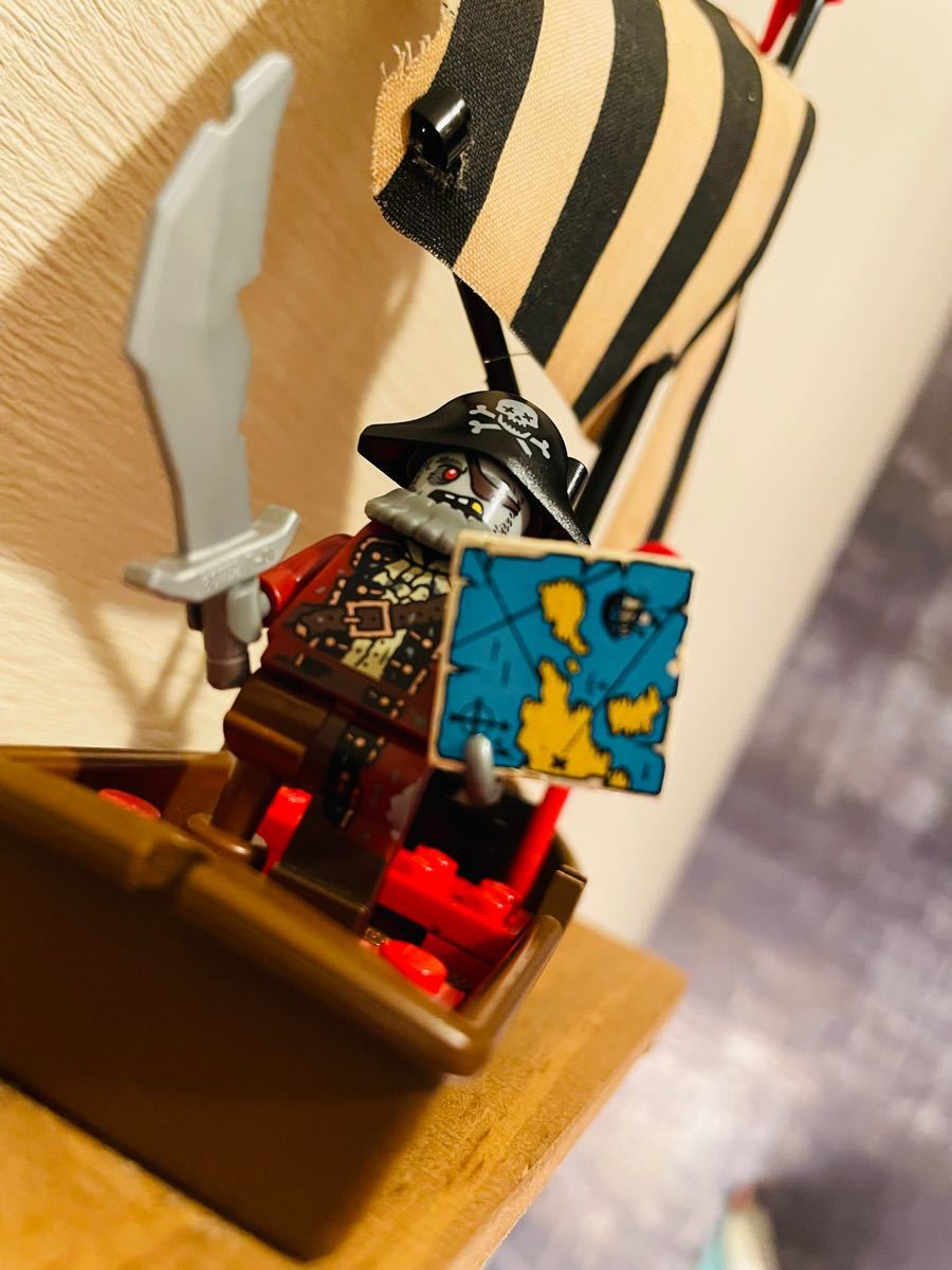 4949円・LEGO・朽ちた海賊船・屍船長・宝の地図・海鳥の4点セット・愛機です・本当に好きな方にだけお譲りします・